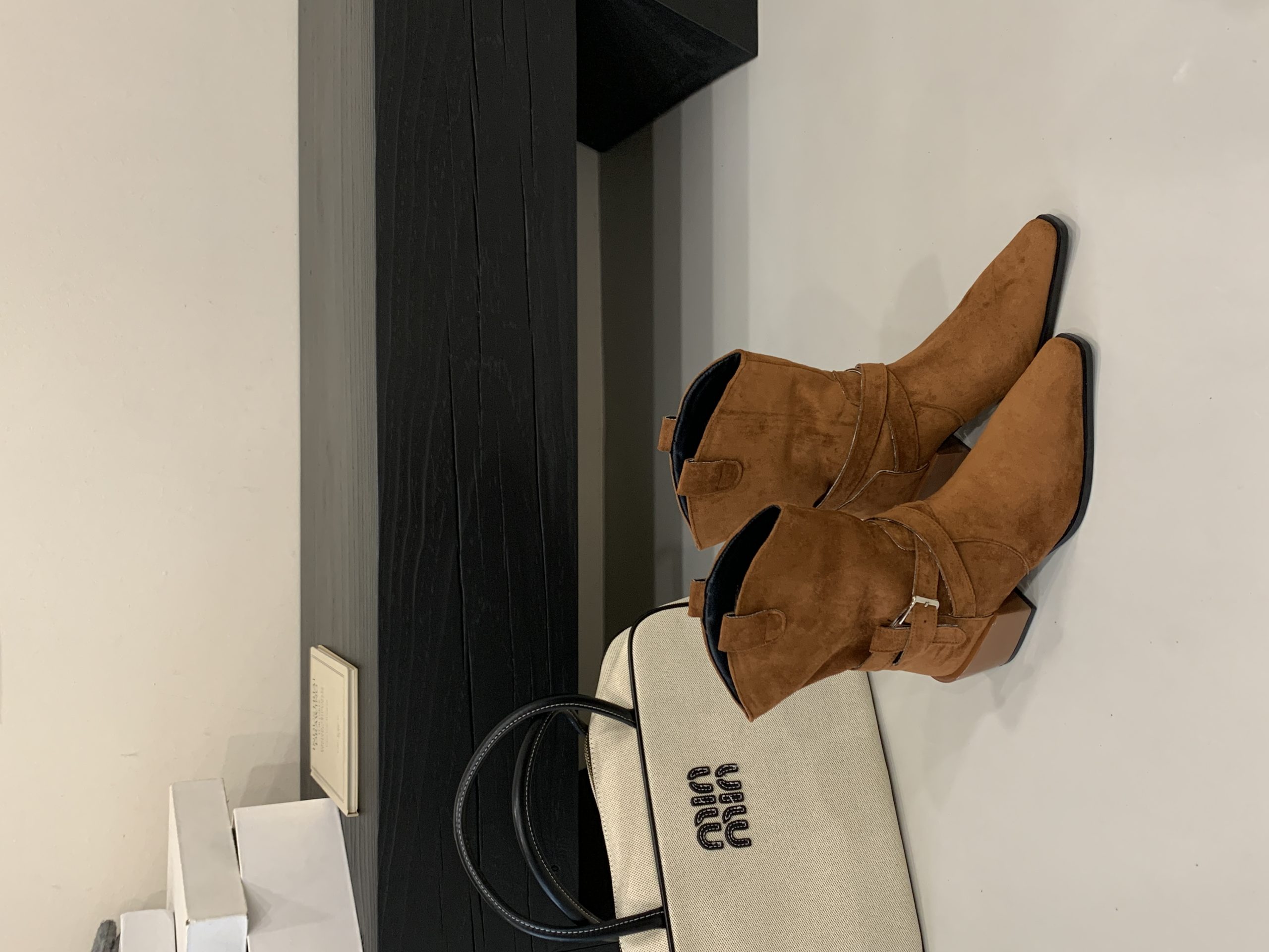 2025 New Retro Square Toe Chunky Heel Simple British Style Fashion Versatile Metal Buckle Martin Boots Women - Style 56cb93 - Image 2