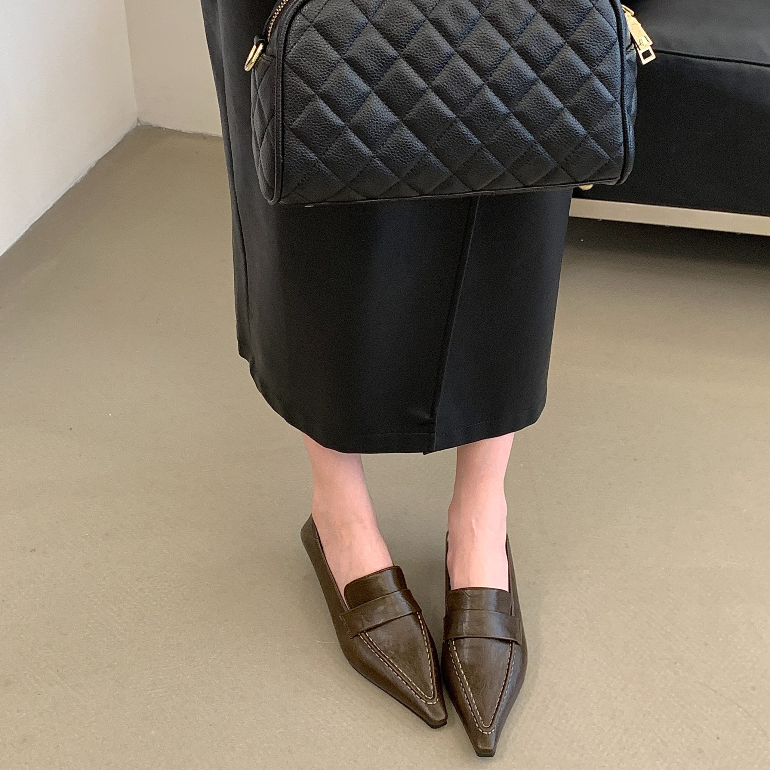 2026 New Autumn British Style Pointed Toe Deep Mouth Low Heel Slip-On Shoes Vintage Comfortable Casual Shoes - Image 5