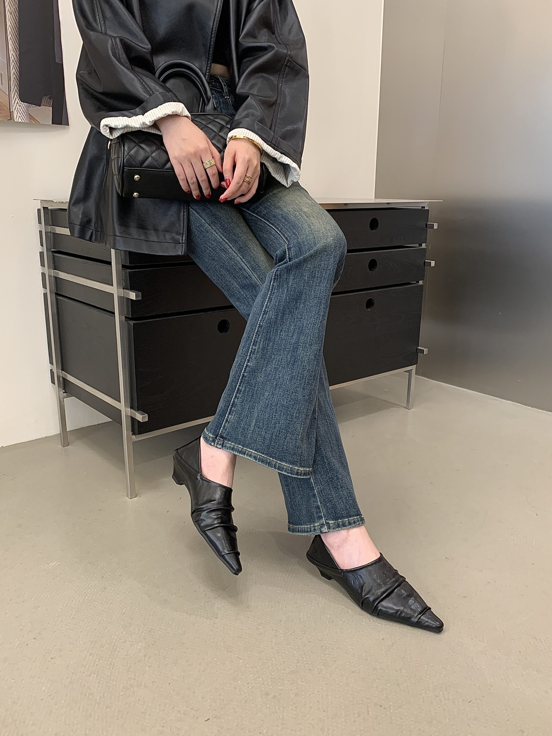 2026 New Autumn French Pointed Toe Flat Shallow Mouth Shoes Women's Comfortable Low Heel Slip-On - Image 2